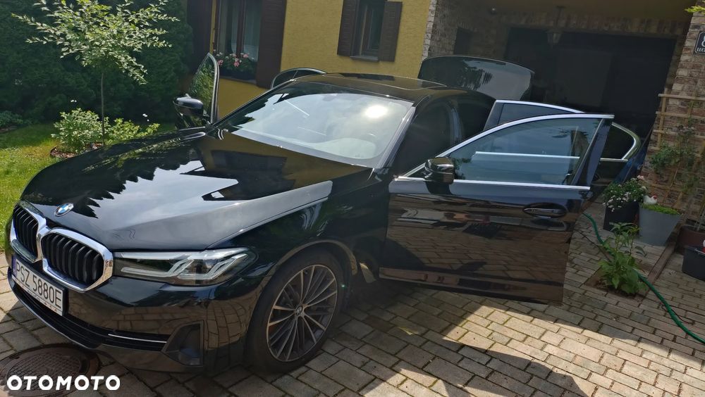 BMW Seria 5 530i - 23
