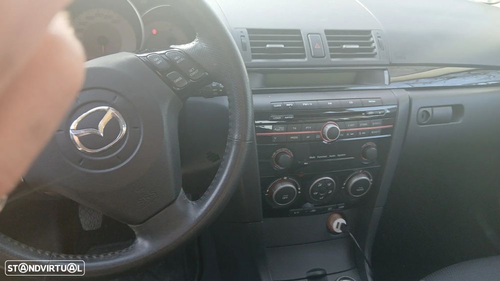 Mazda 3 Hatchback MZ-CD 1.6 Comfort - 4