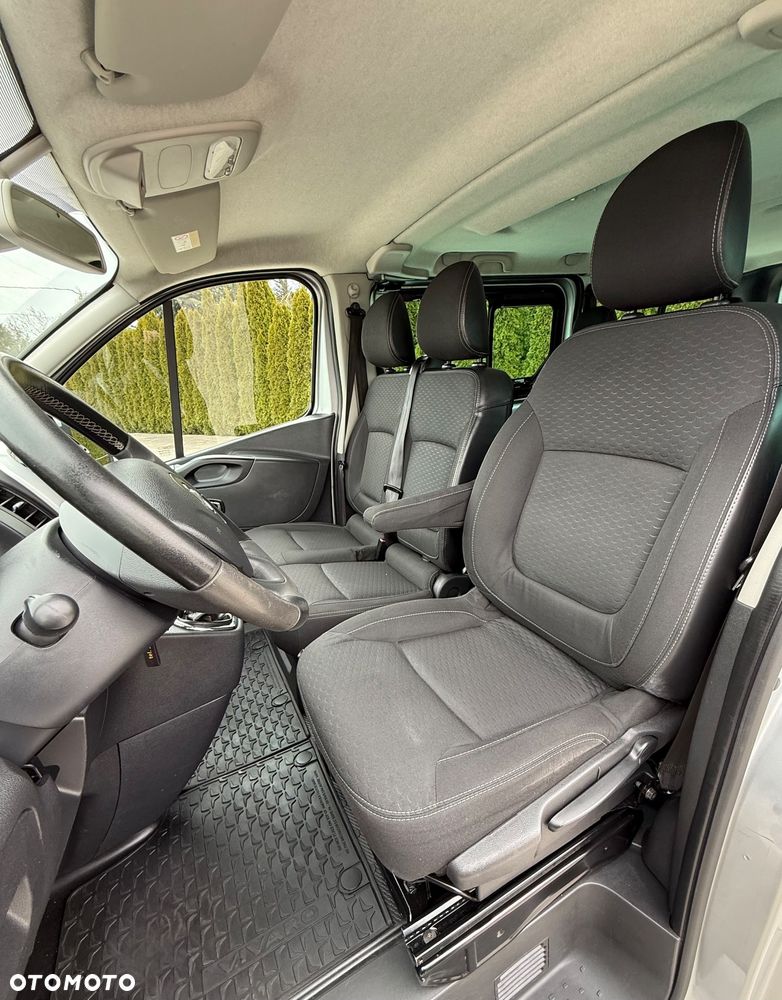 Opel Vivaro L2H1 2,9t Elegance Business - 21