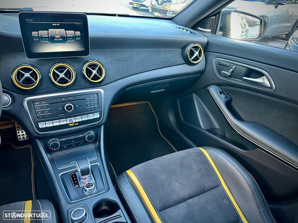 Mercedes-Benz CLA 45 AMG - 19