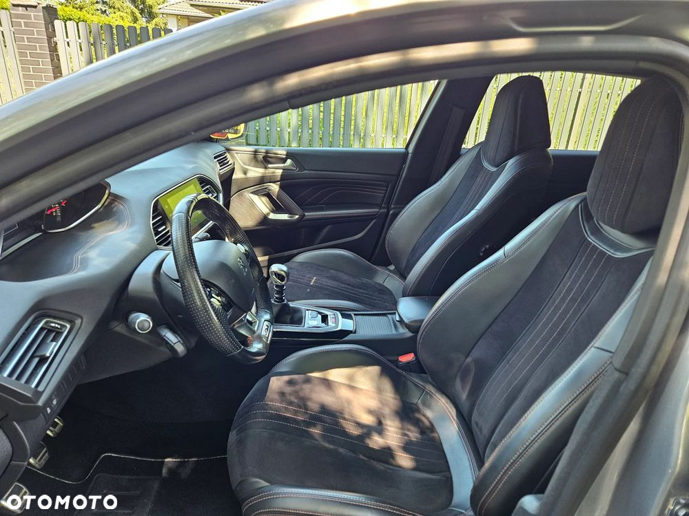 Peugeot 308 1.6 e-THP GT S&S - 22