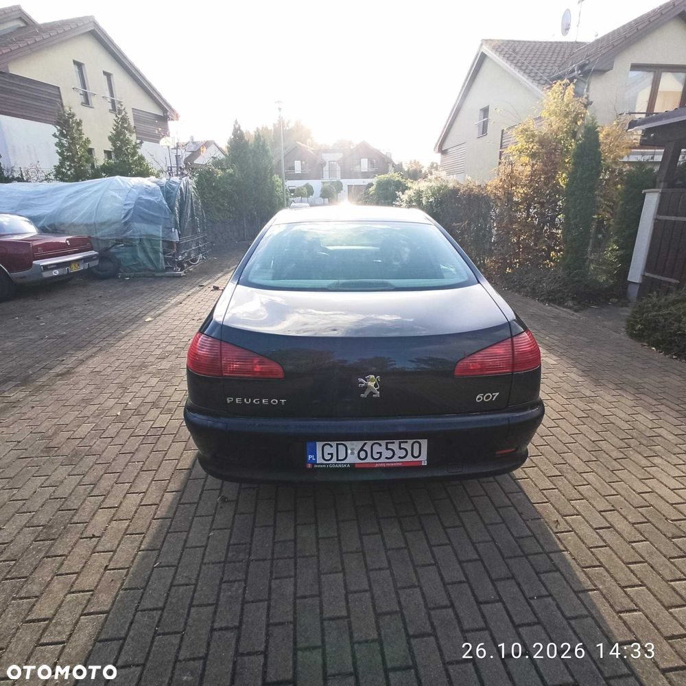 Peugeot 607 - 8
