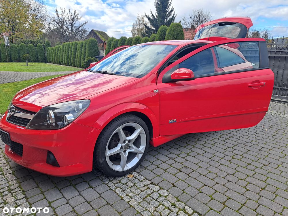 Opel Astra GTC 1.6 Sport - 31
