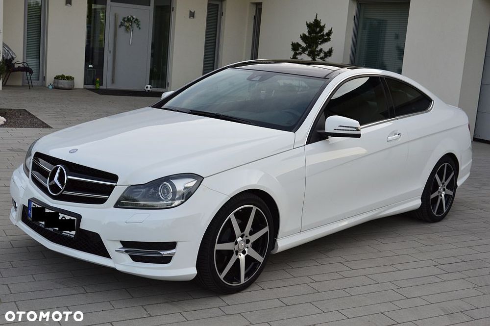 Mercedes-Benz Klasa C 250 CGI BlueEff Sport - 1