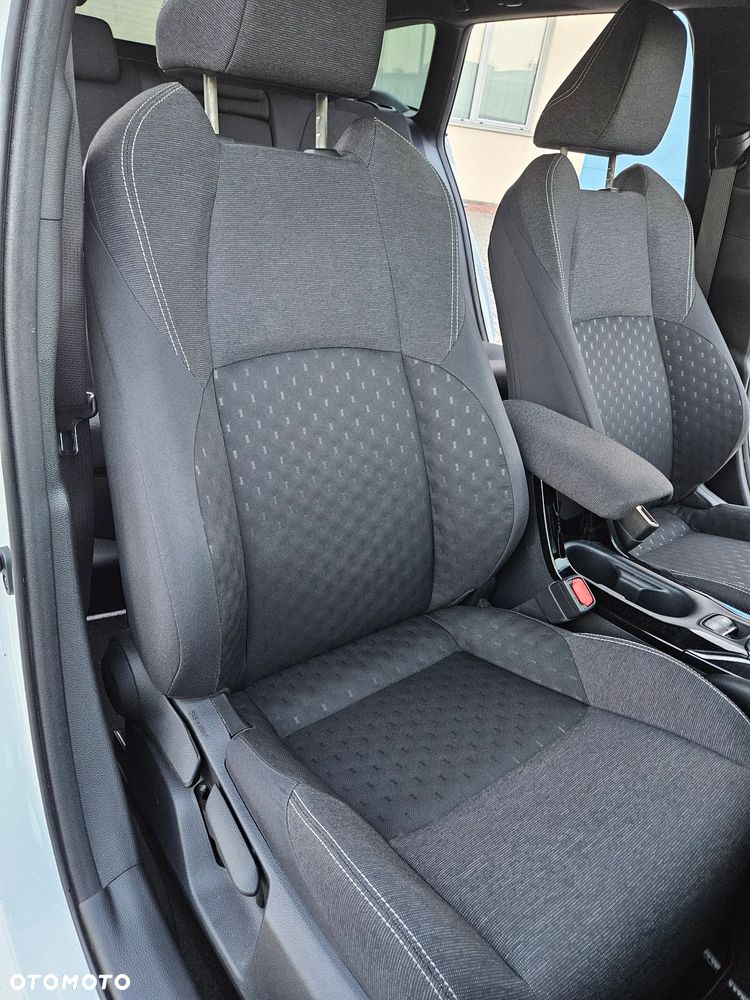 Toyota Corolla 1.8 Hybrid Comfort - 23