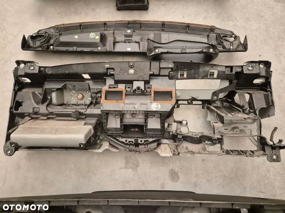 RENAULT DACIA DESKA ROZDZIELCZA - 16