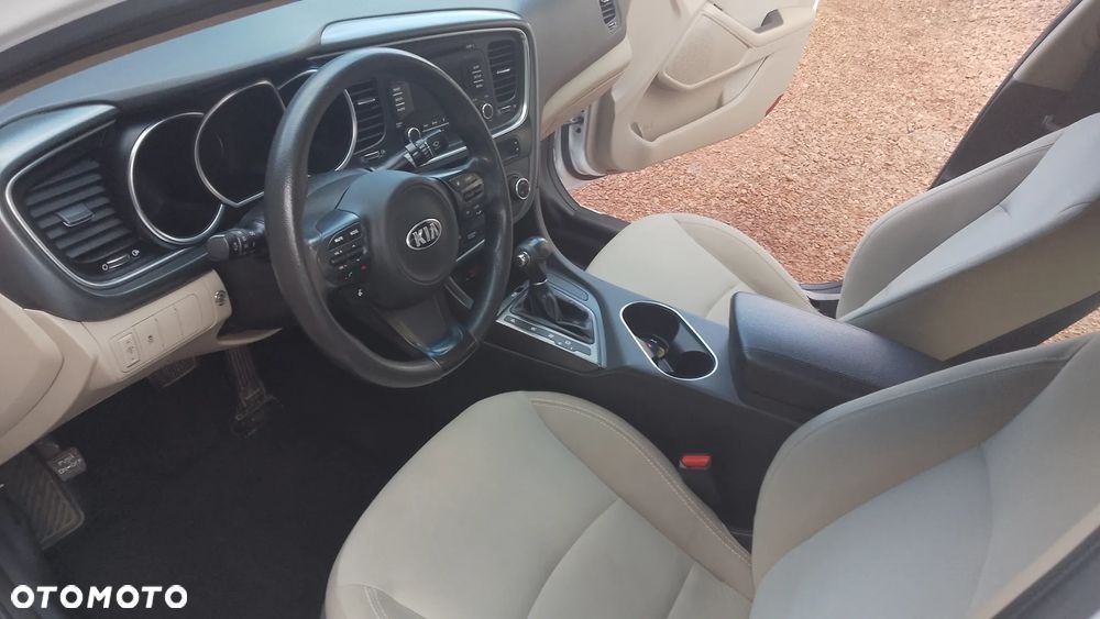 Kia Optima - 12