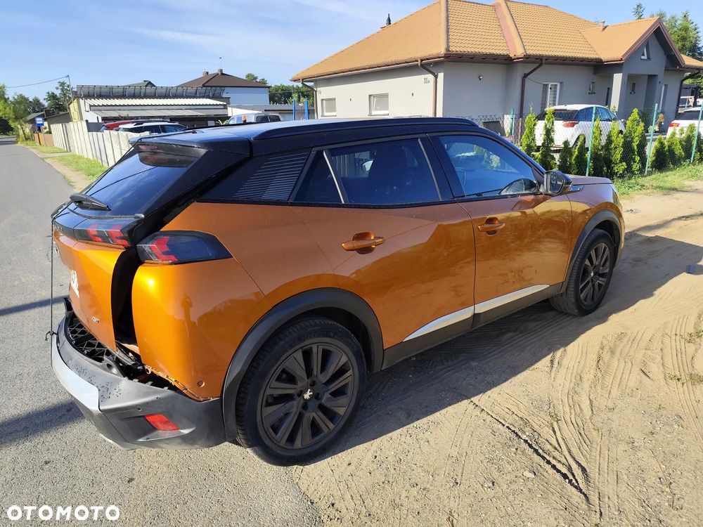 Peugeot 2008 PureTech 155 EAT8 GT Pack - 9