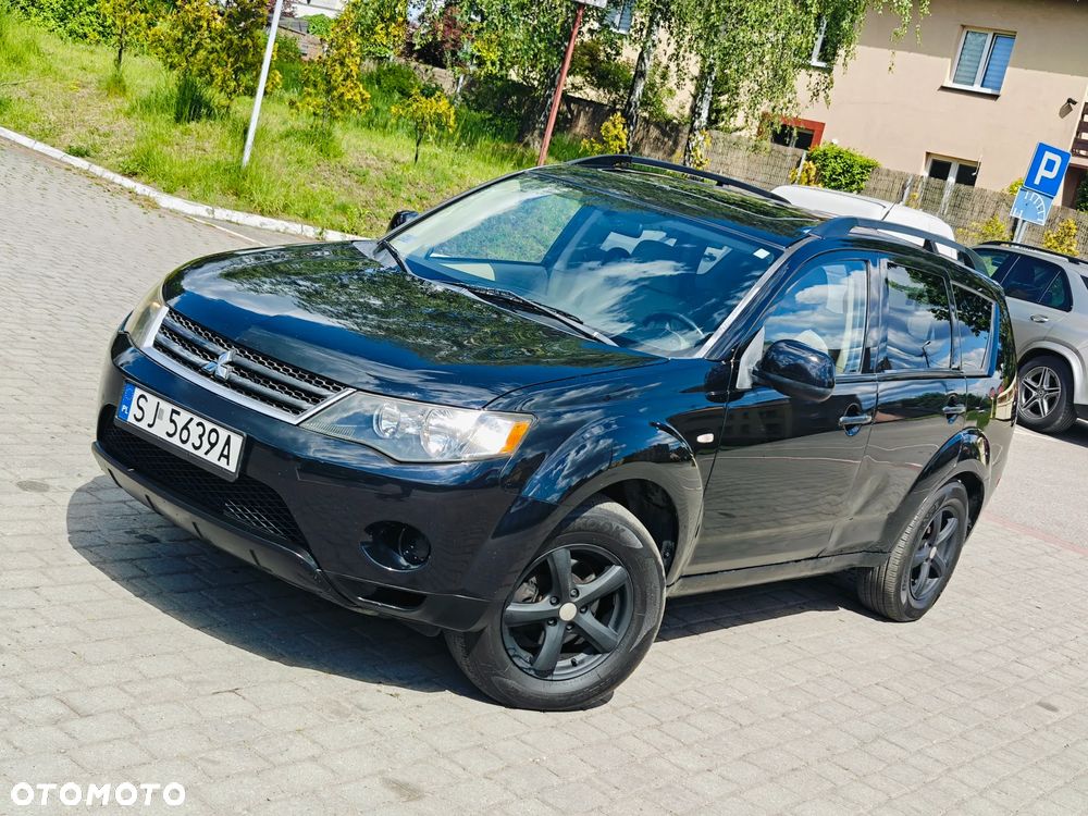 Mitsubishi Outlander 3.0 V6 XLS - 4