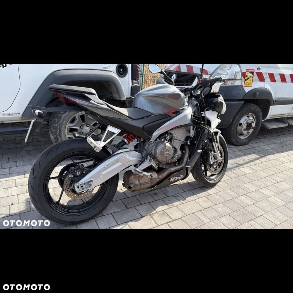 Aprilia Tuono - 17