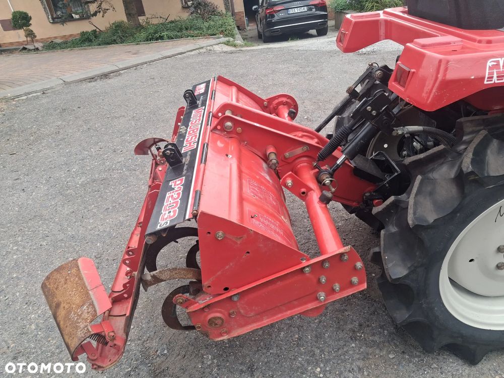 Mitsubishi Mt16 - 9