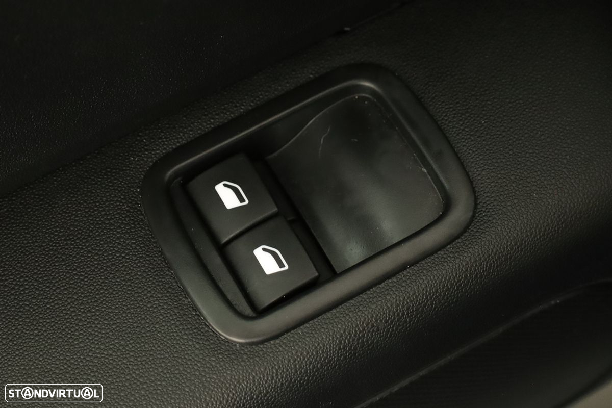 Citroën C3 1.2 PureTech Plus - 21