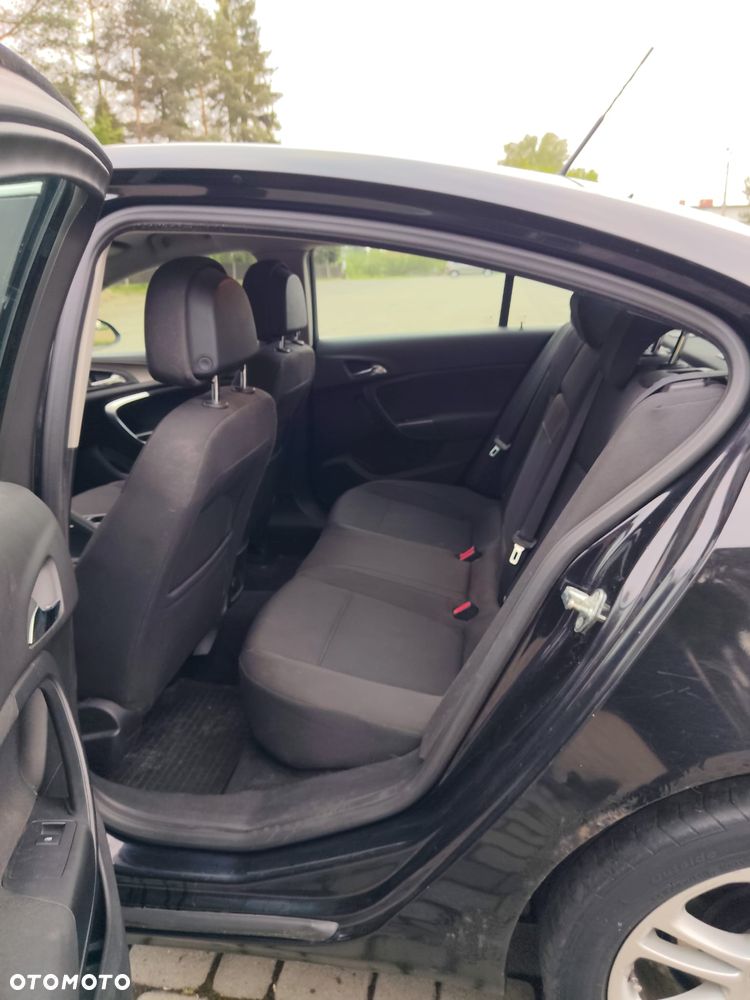Opel Insignia 1.8 Elegance - 12