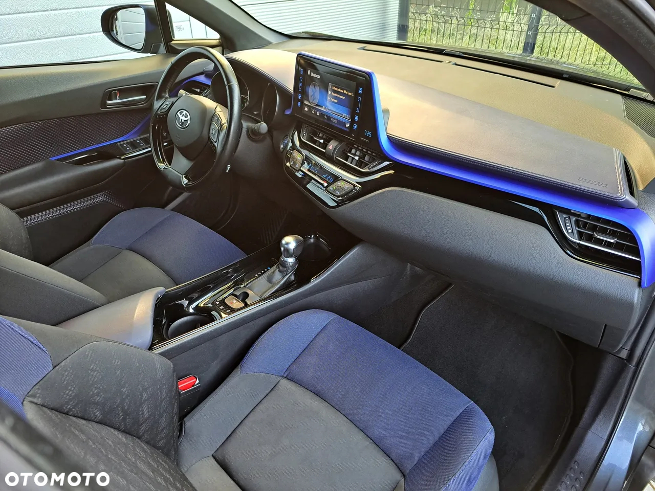 Toyota C-HR 1.8 Hybrid Dynamic - 12