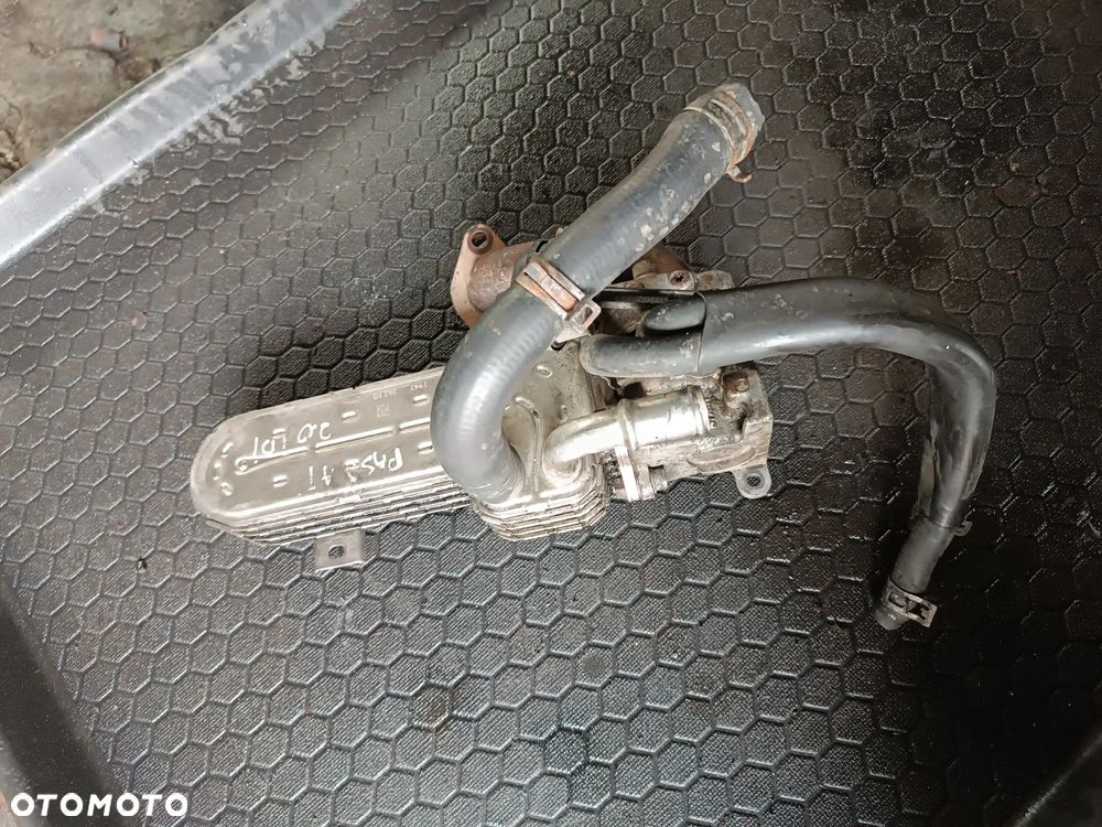 AUDI A3 8P GOLF V VI LEON 2.0 TDI BKD CHŁODNICA SPALIN 03G131513J - 1