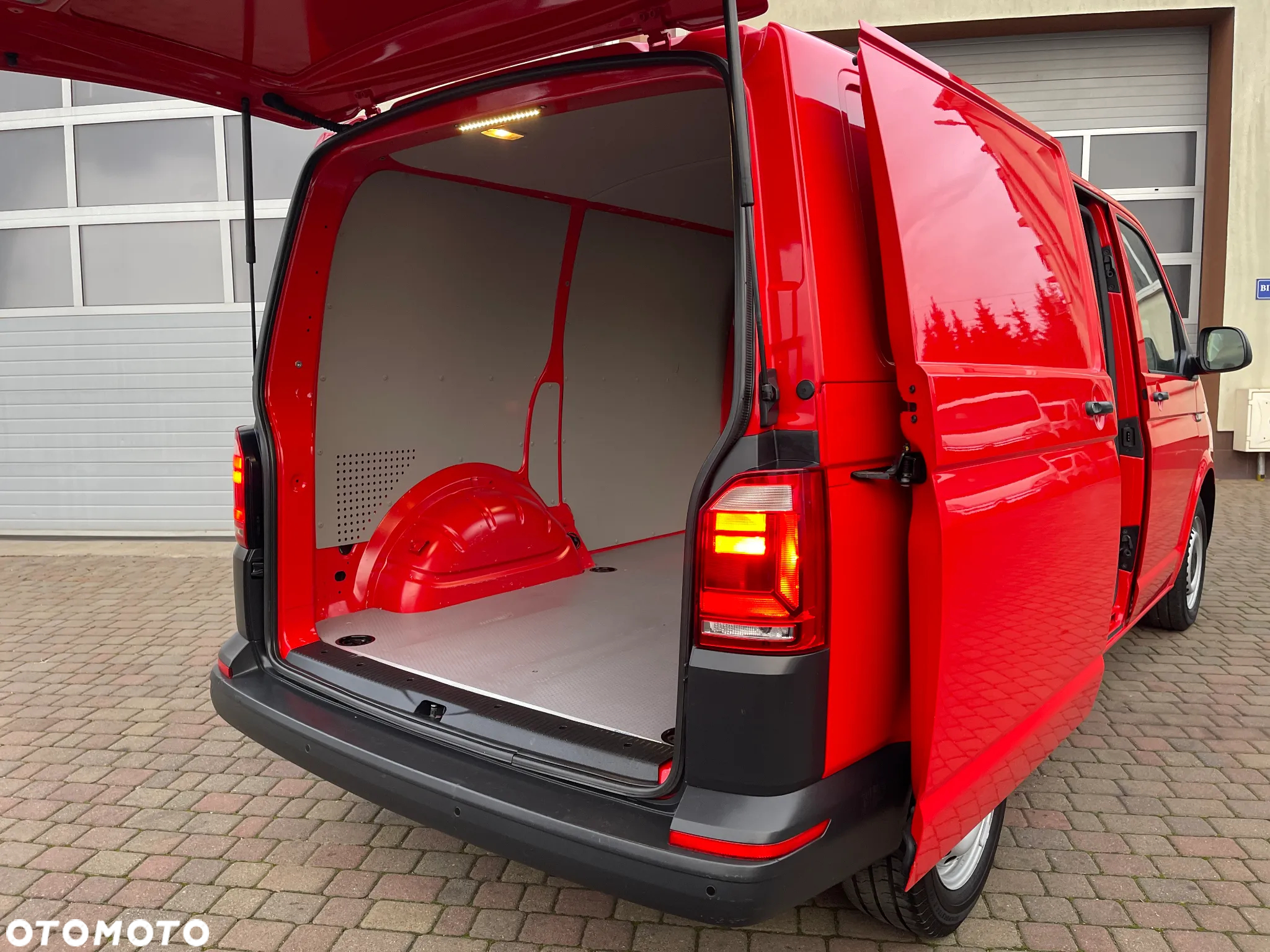 Volkswagen Transporter T6 L1H1 - 10