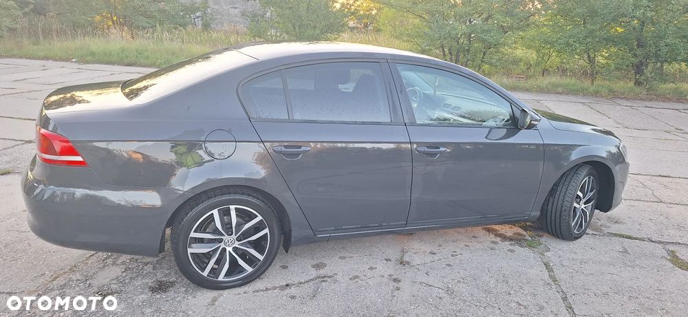 Volkswagen Passat - 5