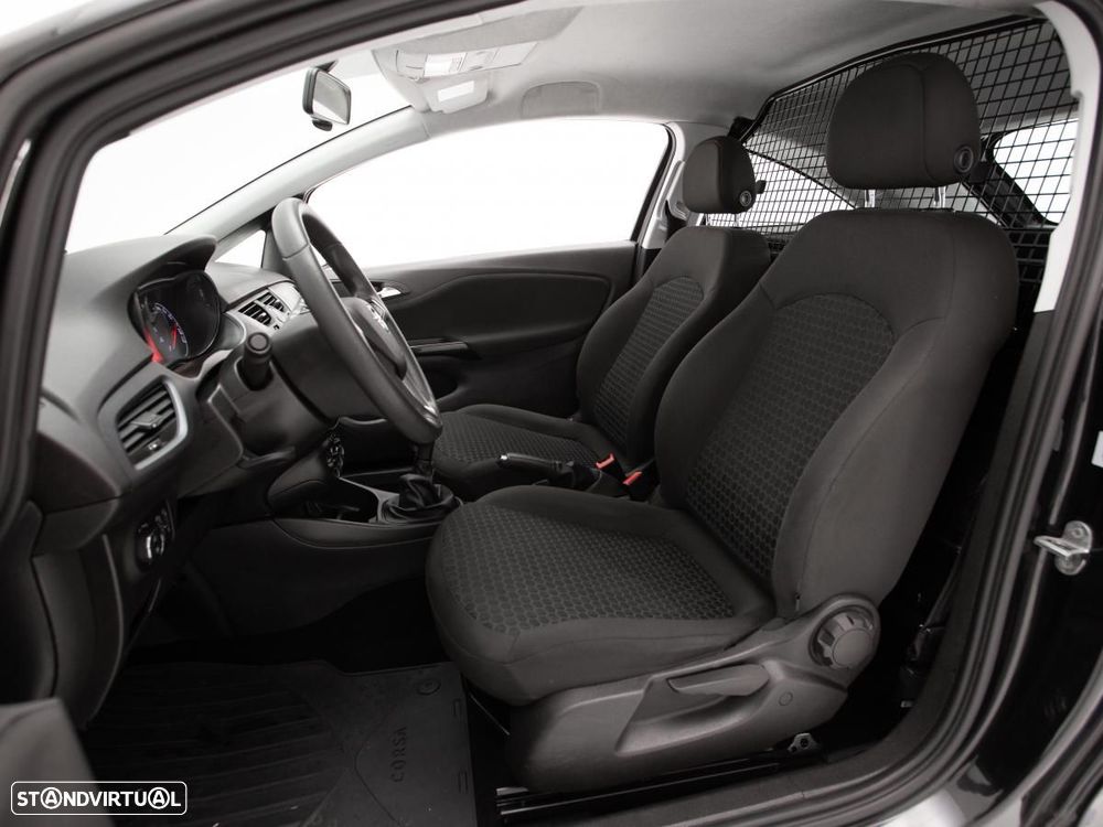 Opel Corsa Van Outro - 7