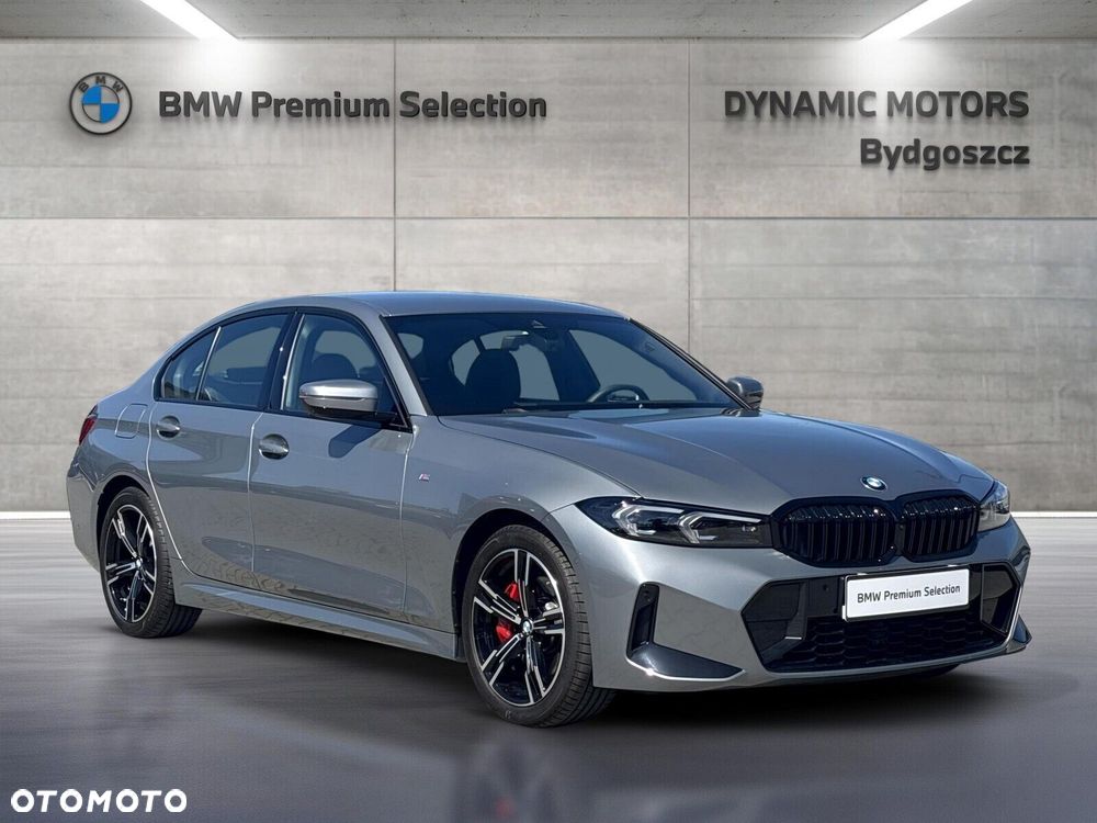 BMW Seria 3 330i xDrive M Sport sport - 9