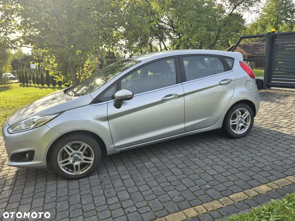 Ford Fiesta - 2