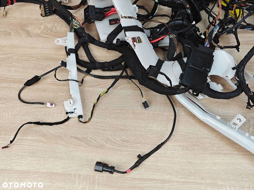 ORG WIĄZKA INSTALACJA WNĘTRZA KABINY M-PAKIET X-DRIVE BMW G26 6807487 34km - 3