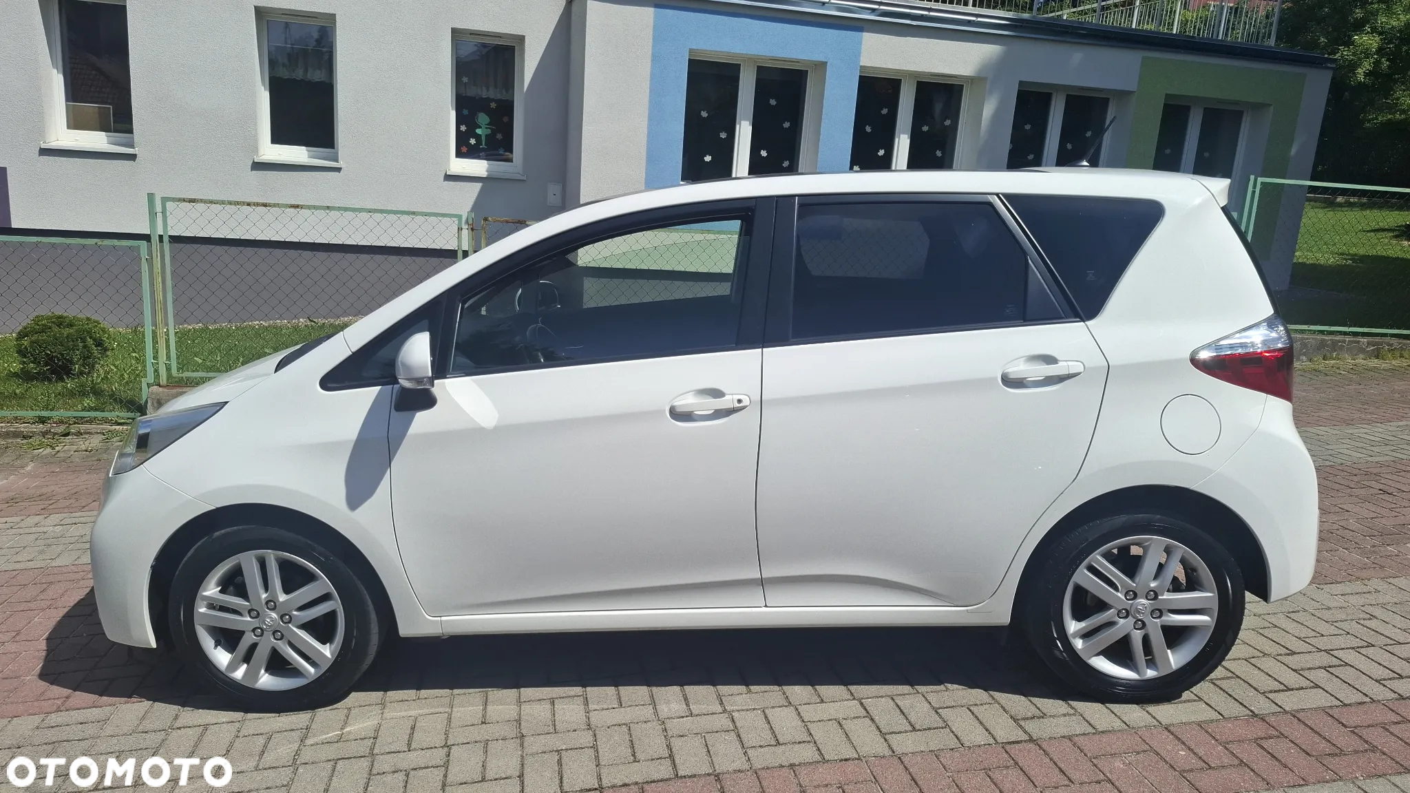 Toyota Verso S 1.33 Premium - 2
