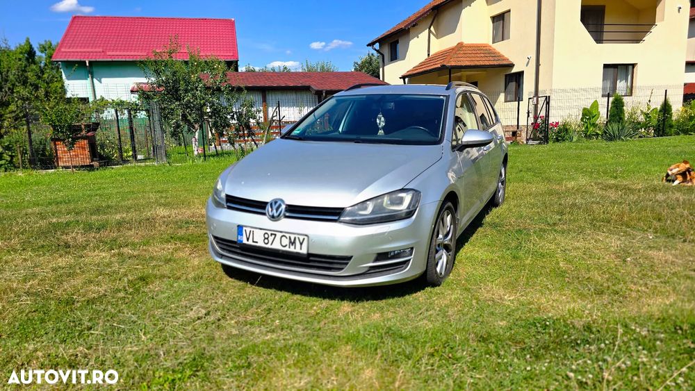 Volkswagen Golf - 1