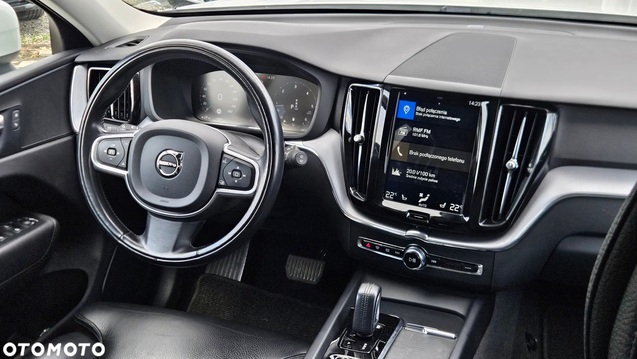 Volvo XC 60 B4 D Momentum - 6