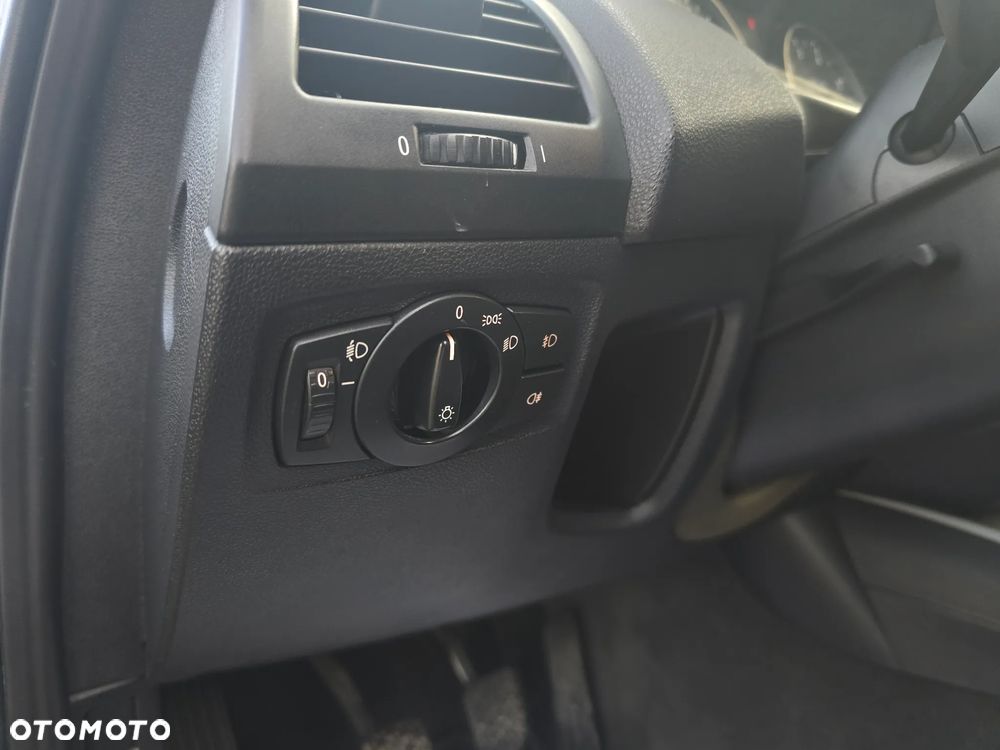 BMW Seria 1 116i - 17