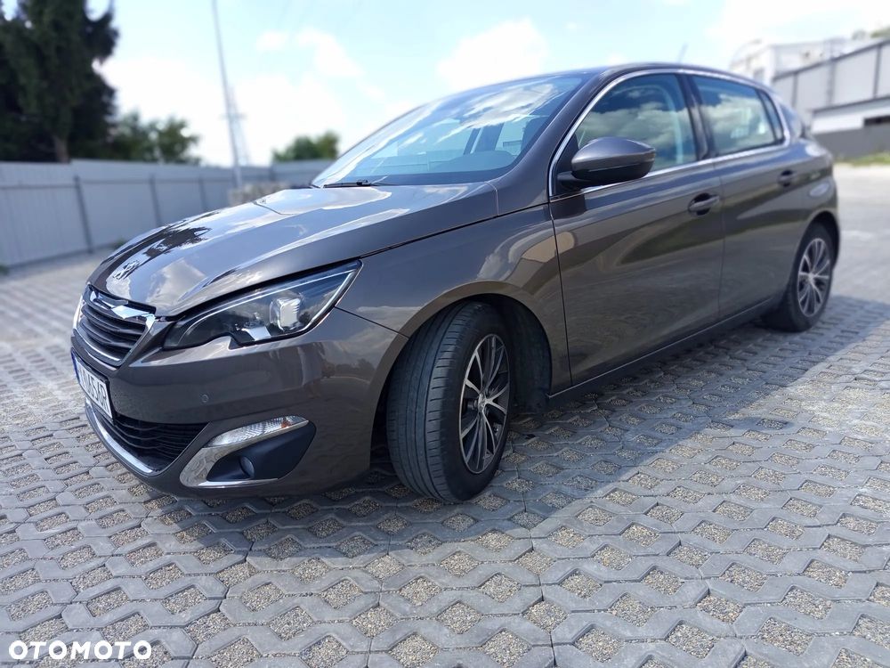 Peugeot 308 - 1