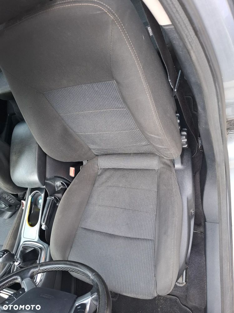 Ford Mondeo 1.8 TDCi Trend - 15