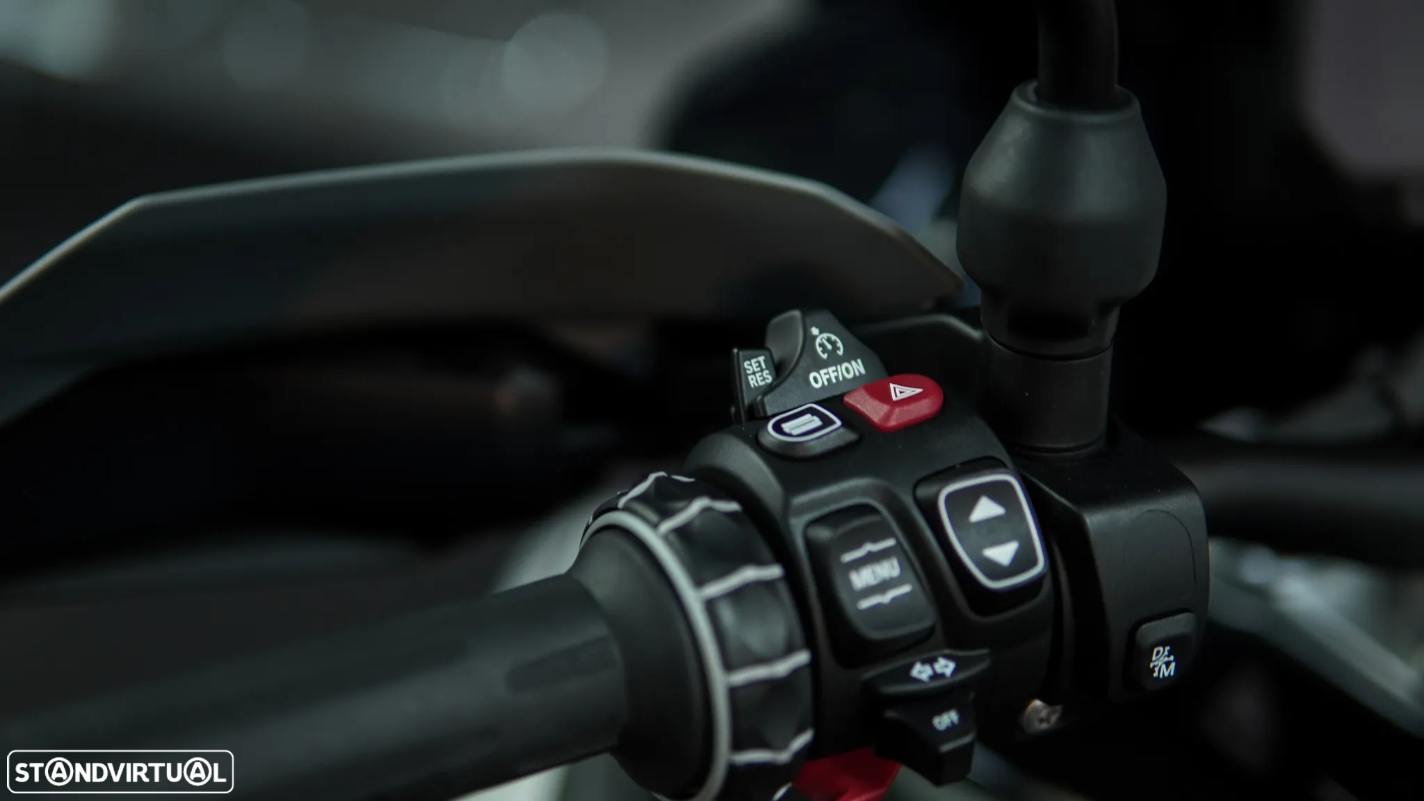 BMW R 1300 GS Adventure TRIPLE BLACK C/ AKRAPOVIC - 43