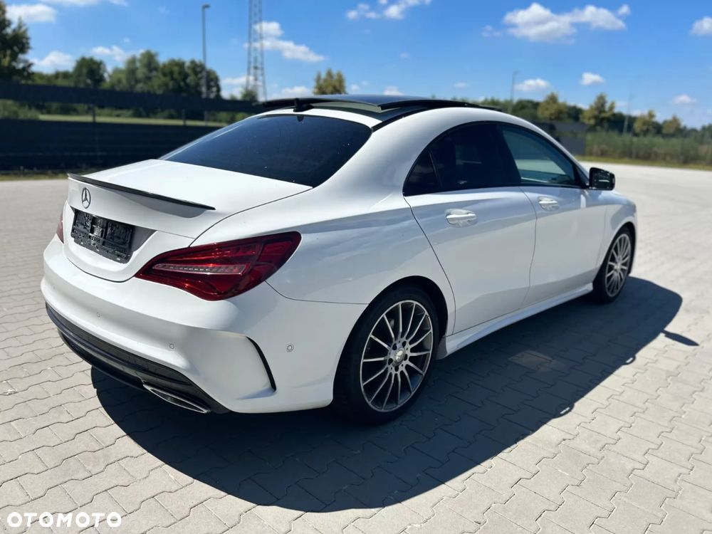 Mercedes-Benz CLA 250 4-Matic AMG Line - 3