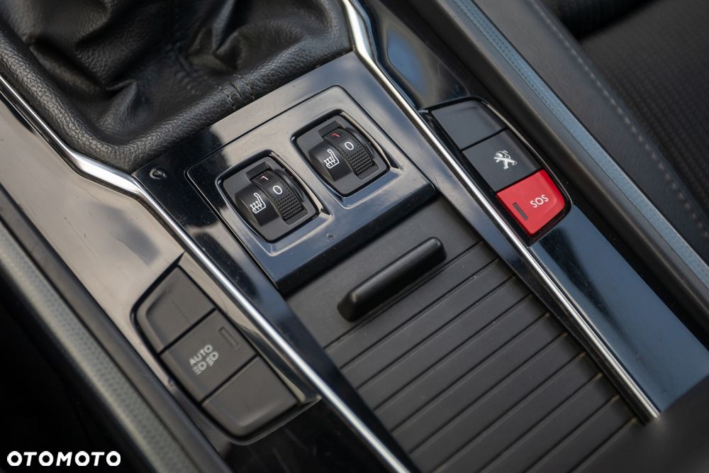 Peugeot 508 BlueHDi 150 Stop&Start Business-Line - 29