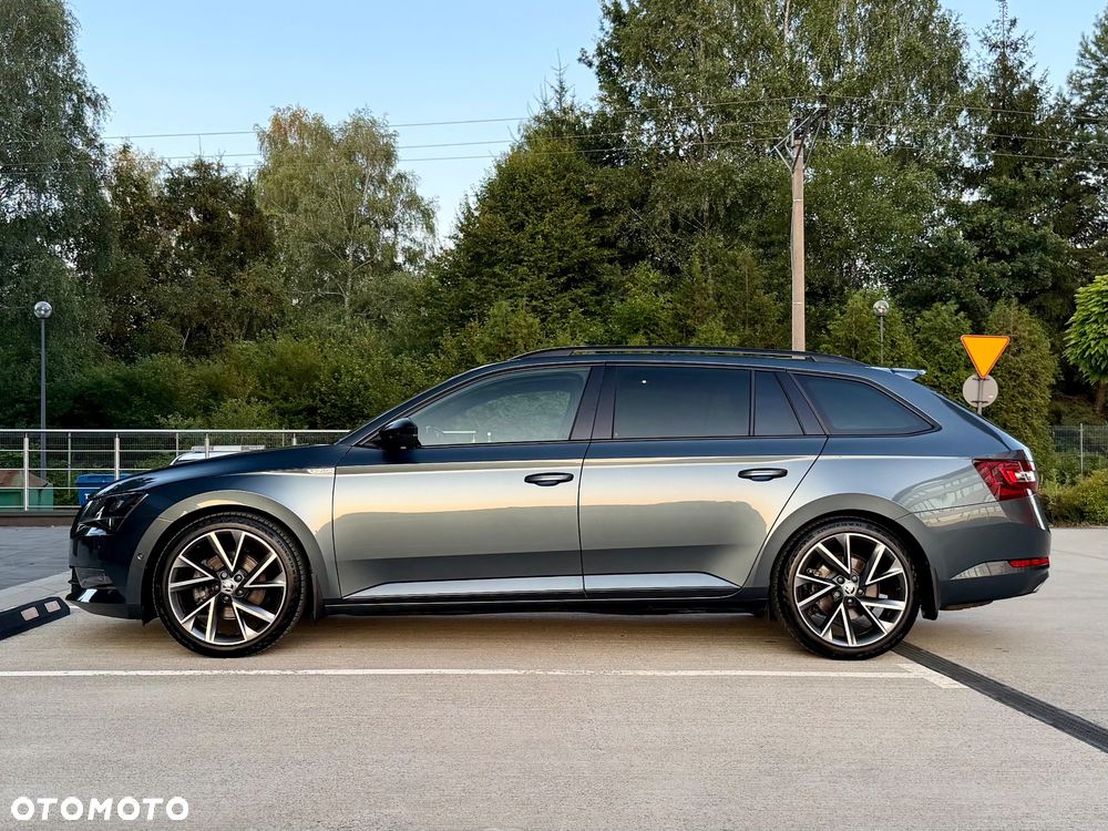 Skoda Superb 2.0 TDI Sportline DSG - 15