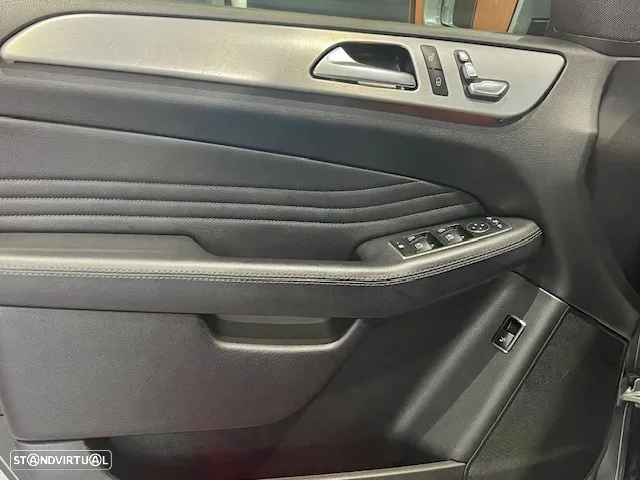 Mercedes-Benz GLE 250 d 4-Matic - 25