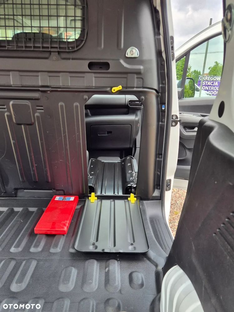 Peugeot Partner }{ Automat }{ 130KM }{ FV VAT }{ 2x drzwi przesuwne } - 20