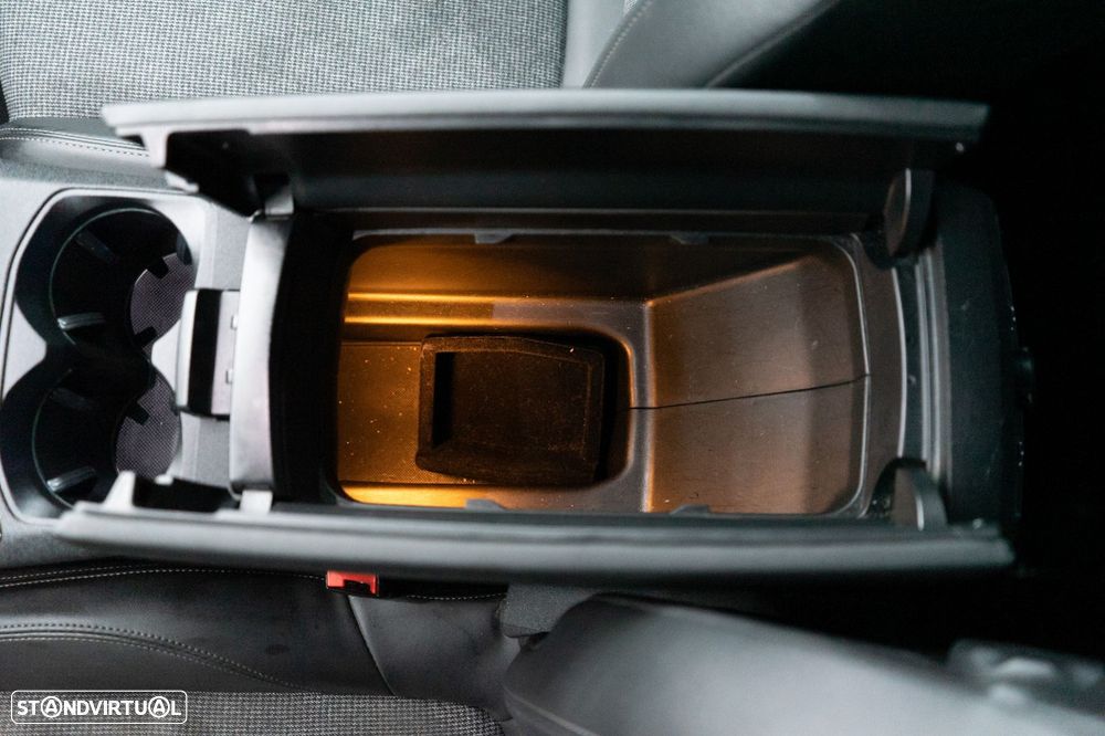 Peugeot 3008 BlueHDi 130 Stop & Start EAT8 Allure - 26