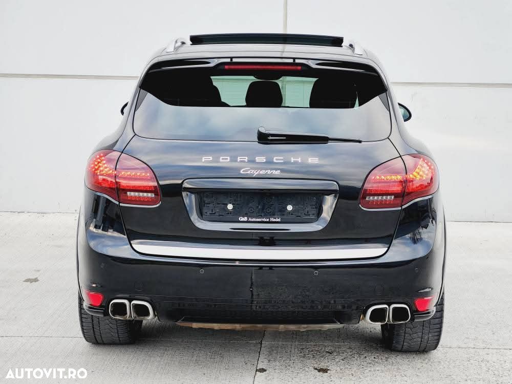 Porsche Cayenne - 14