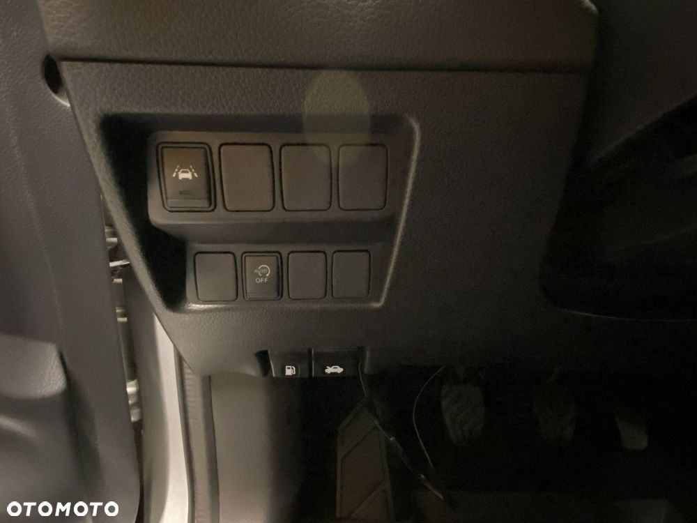 Nissan Qashqai 1.3 DIG-T N-Connecta - 37