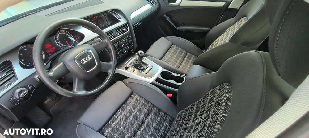 Audi A4 Limuzina - 10