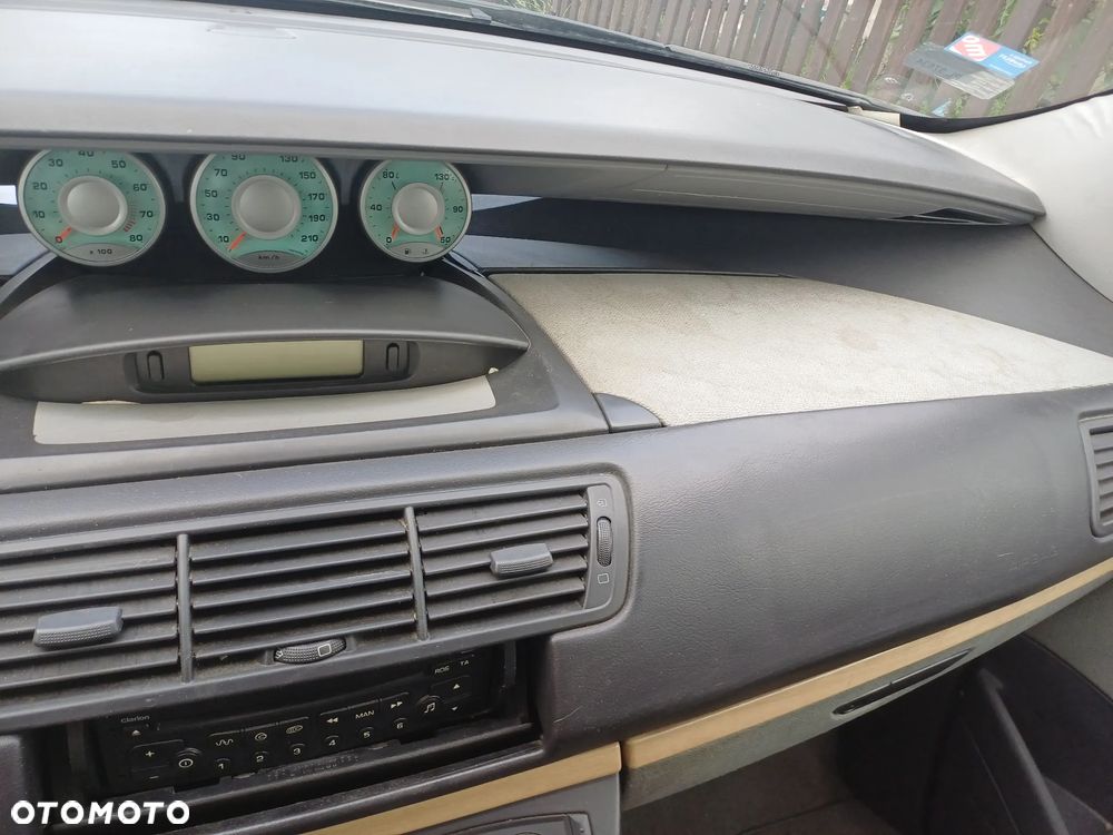 Citroën C8 2.0 Control+ - 12