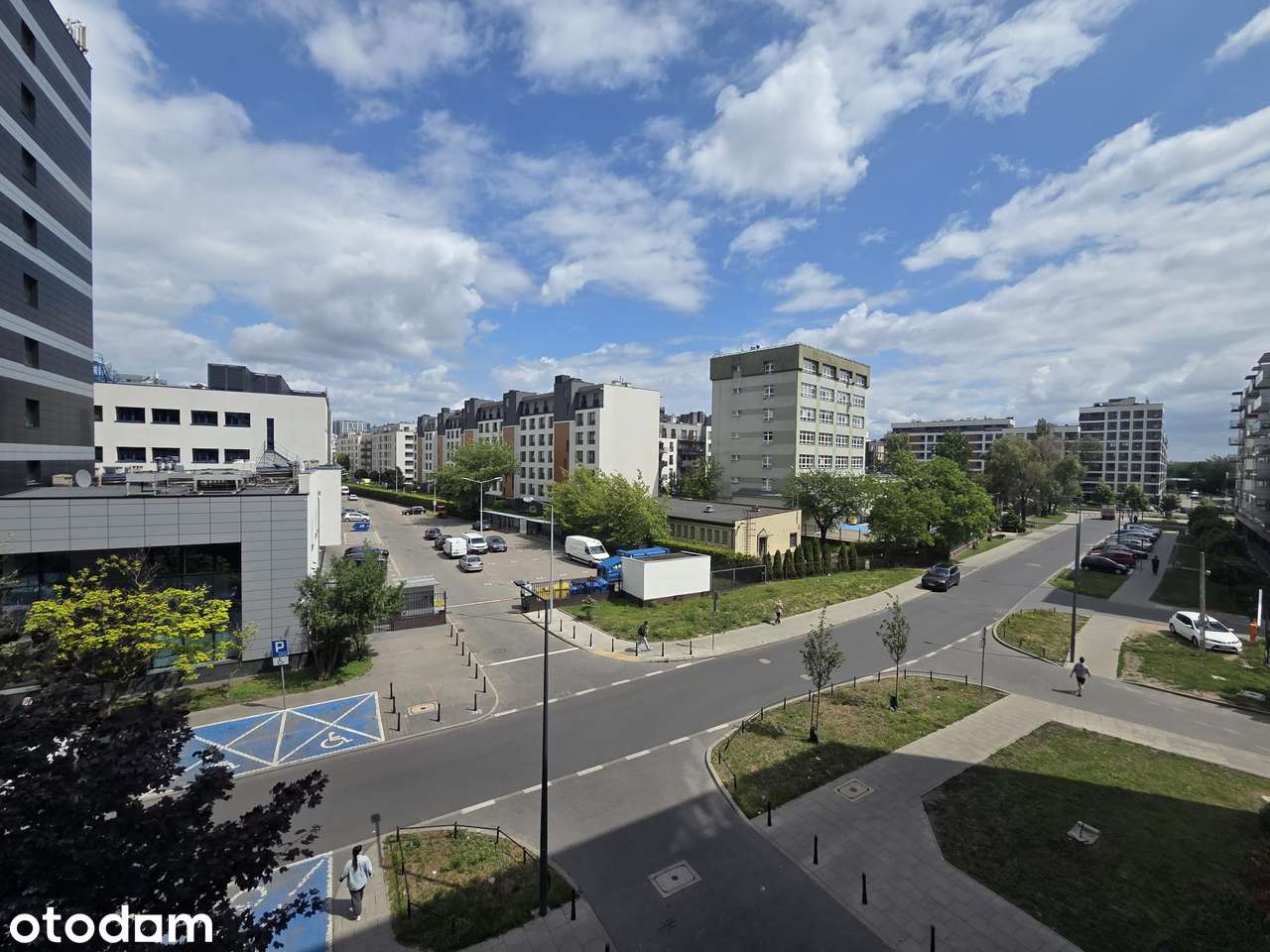 Komfortowe mieszkanie z oddzielną sypialnią i częścią jadalnianą