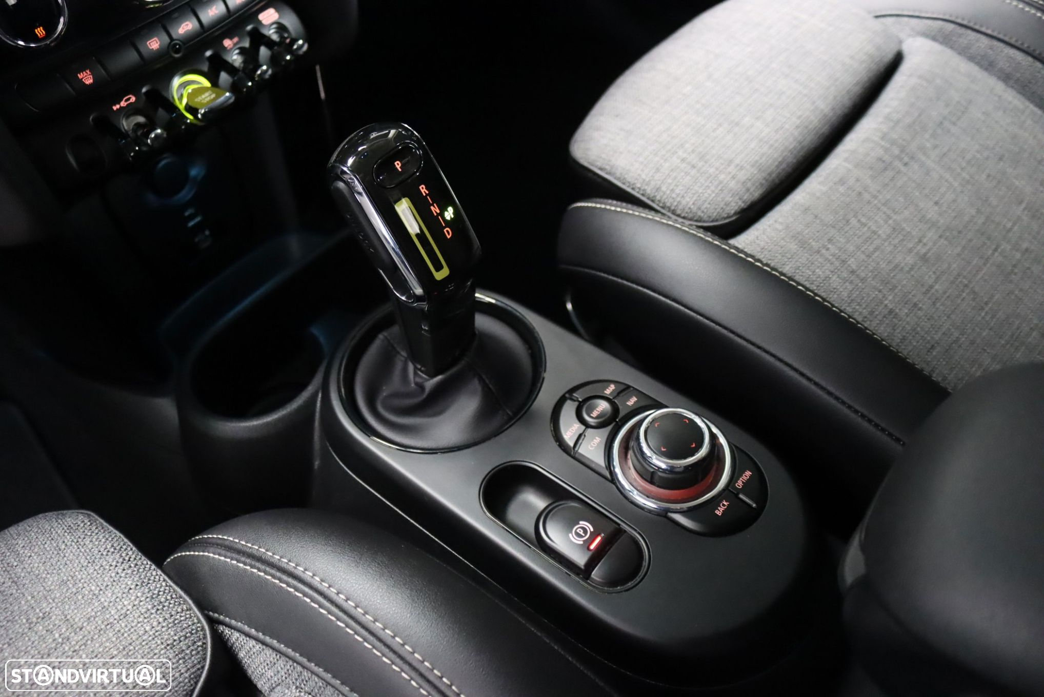MINI 3 Portas Cooper SE - 33