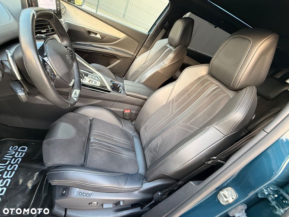 Peugeot 5008 1.6 PureTech GT S&S EAT8 - 26
