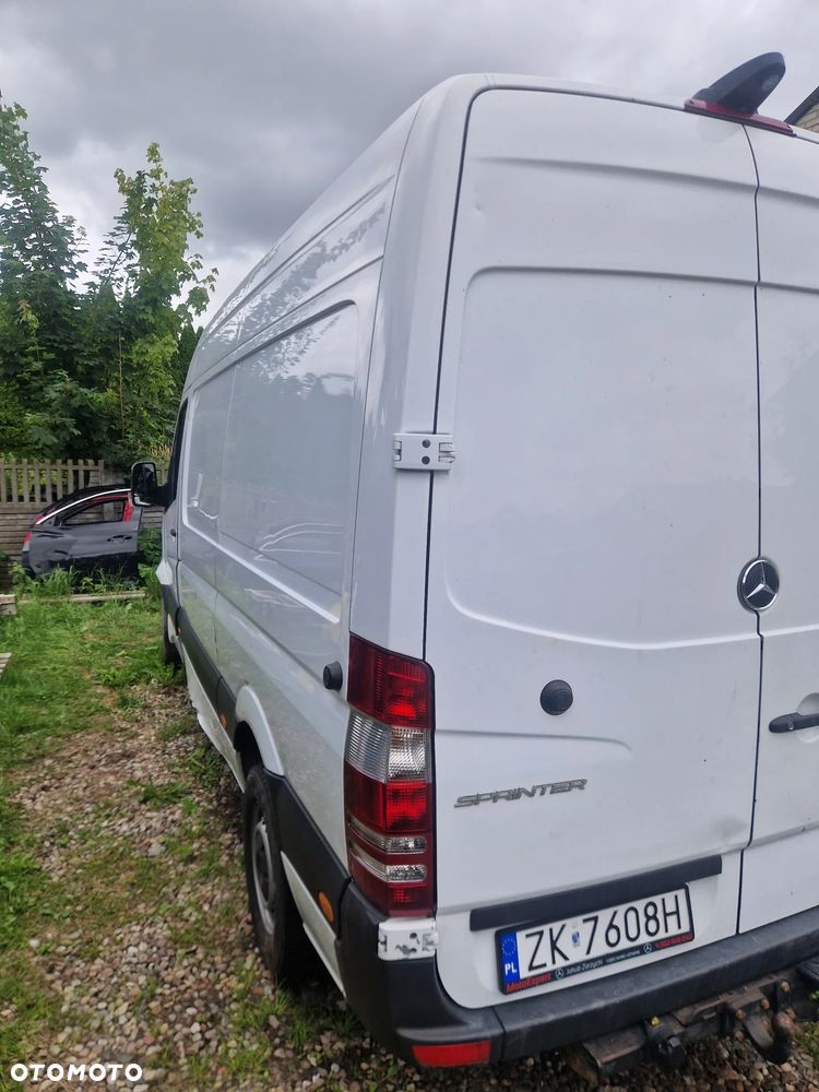 Mercedes-Benz SPRINTER - 21
