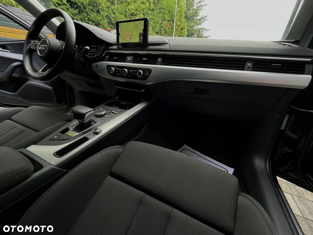 Audi A4 Avant 2.0 TDI S tronic - 17