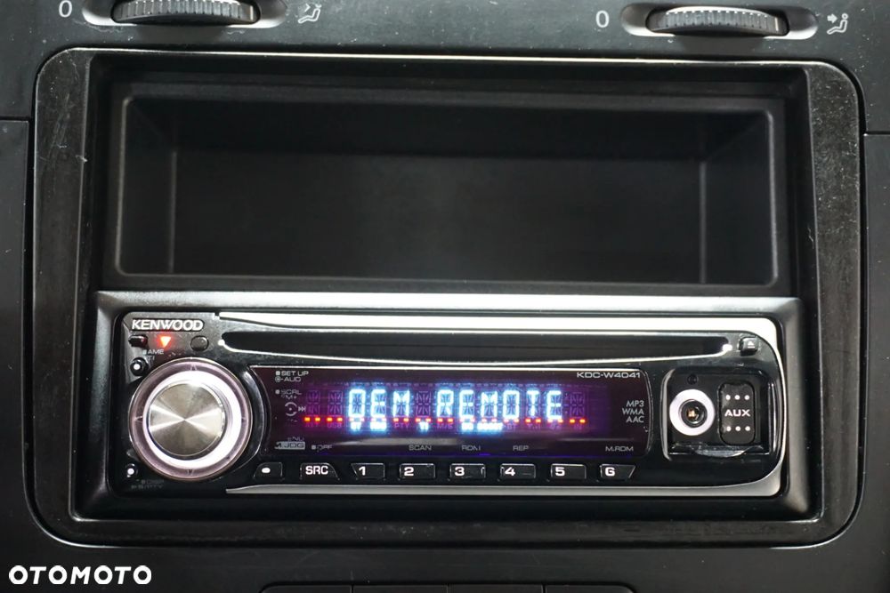 Volkswagen Golf 1.6 Team - 23