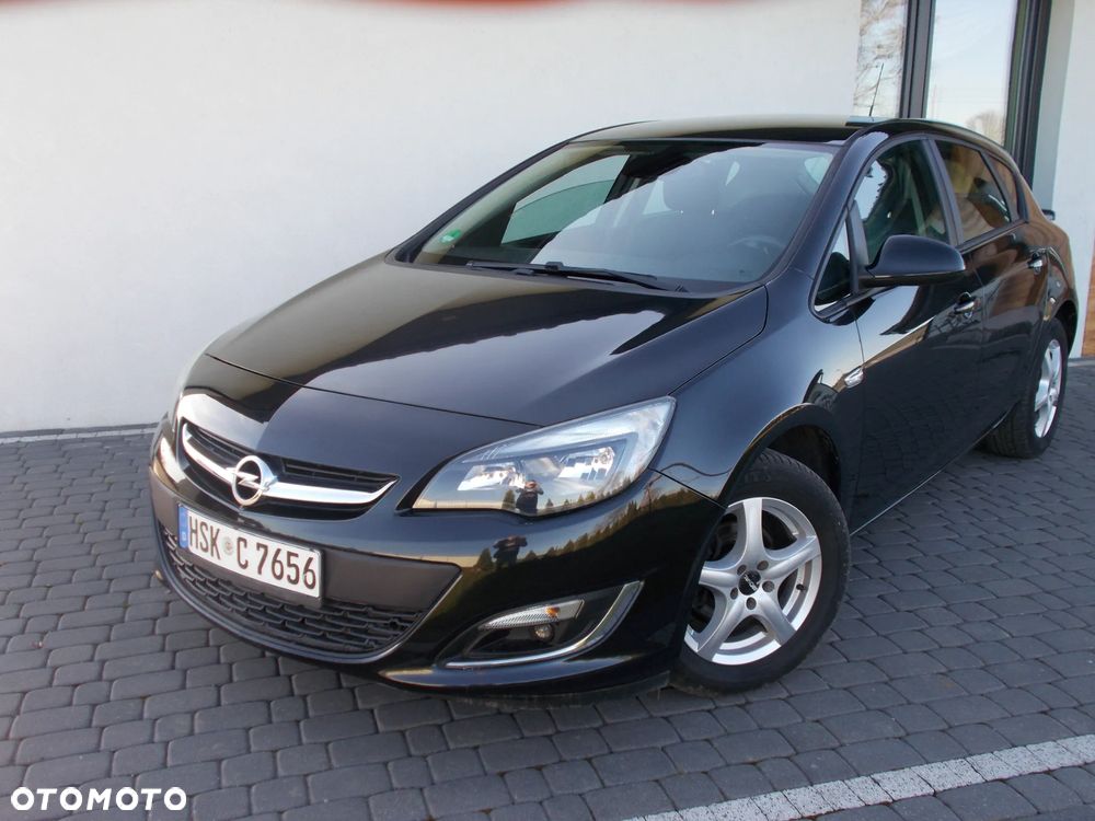 Opel Astra IV 1.4 T Cosmo - 12
