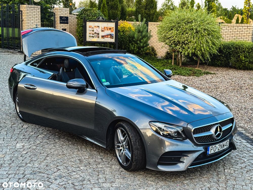Mercedes-Benz Klasa E 220 d Coupe 4-Matic 9G-TRONIC - 23